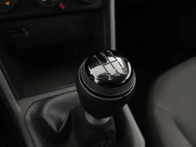 Dacia Sandero 1.0 eco-g 100ch essential — photo 13