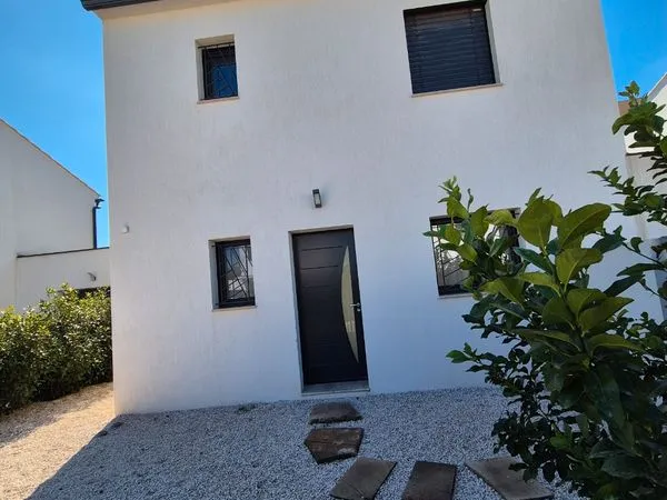 Maison 4 pièces, jardin, garage lotissement privé