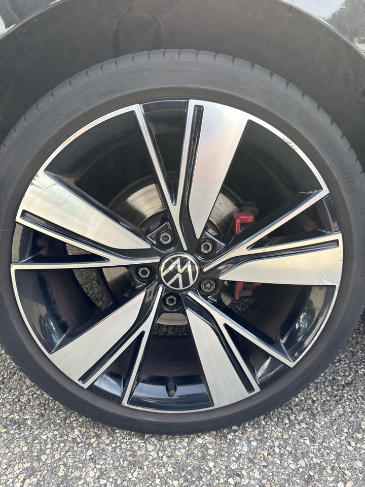 Volkswagen Golf 2.0 TDI SCR 200 DSG7 — photo 33