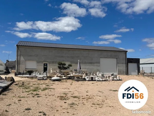 Local commercial 1300 m² MERLEVENEZ