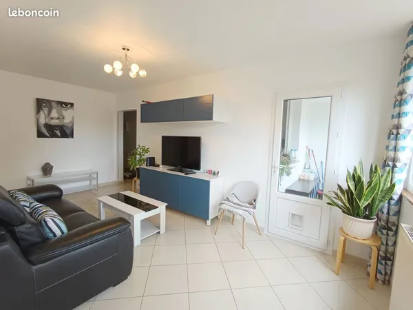 Appartement 2 pièces 49 m² - aucun travaux - pièce en +, loggia, cave & parking - Saint-Gratien, lim