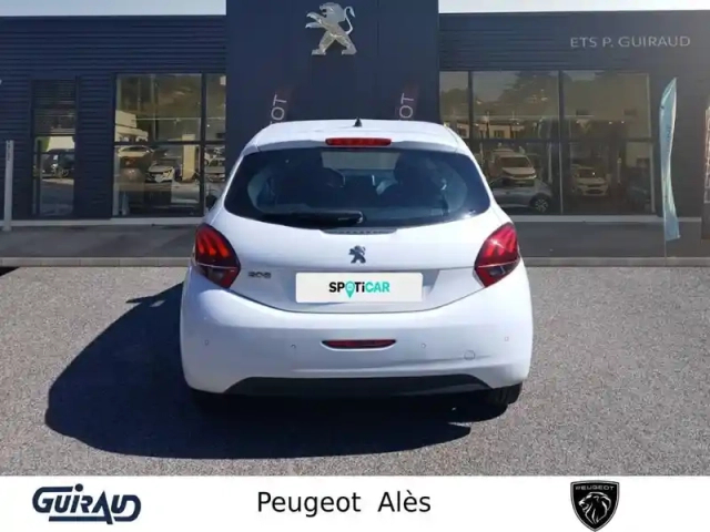 Peugeot 208 1.2 puretech 110ch s&amp;s bvm5 — photo 5