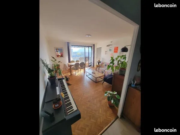 Visite ce samedi - Dispo avec Clim :) ✨ Chambre lumineuse avec balcon & vue 🌄 — idéale jeune actif