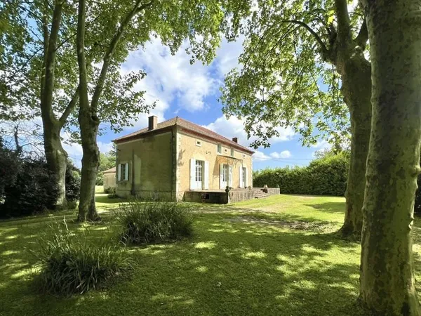 Maison Vente Eauze 12p 295m² 548000€