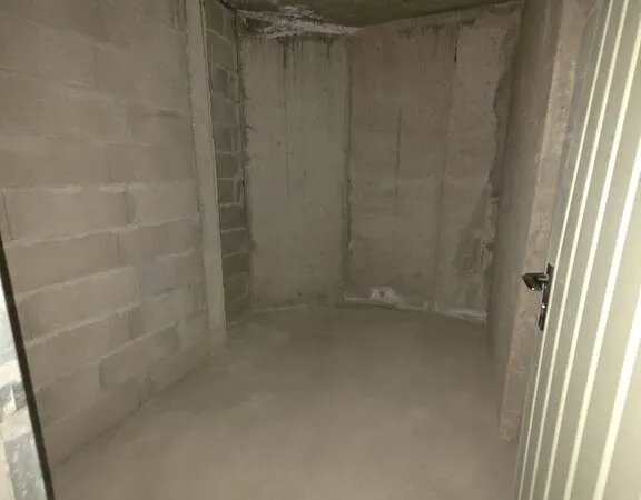 Parking/Garage/Box