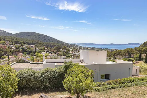 Villa 6 pièces 178 m²