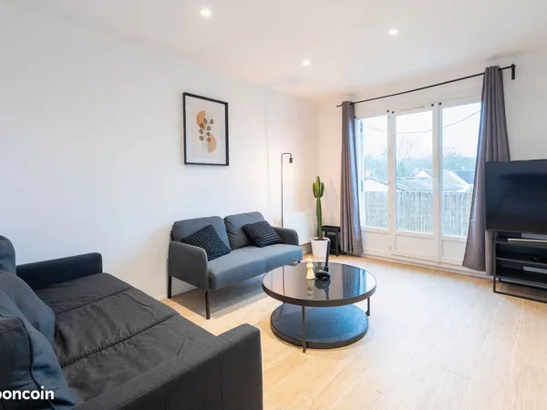 Très belle chambre meublée avec Netflix dans un Loft