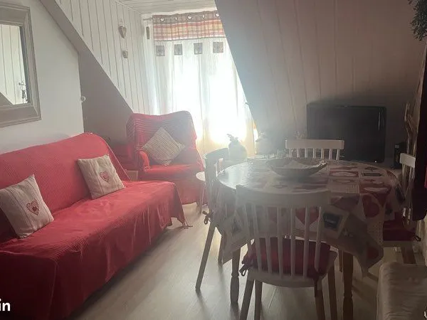 Duplex meublé (32 m2) avec mezzanines et parking privé