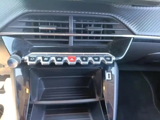 Peugeot 208 100 s&amp;s bvm6 style — photo 13