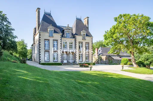 Château 19 pièces 960 m²