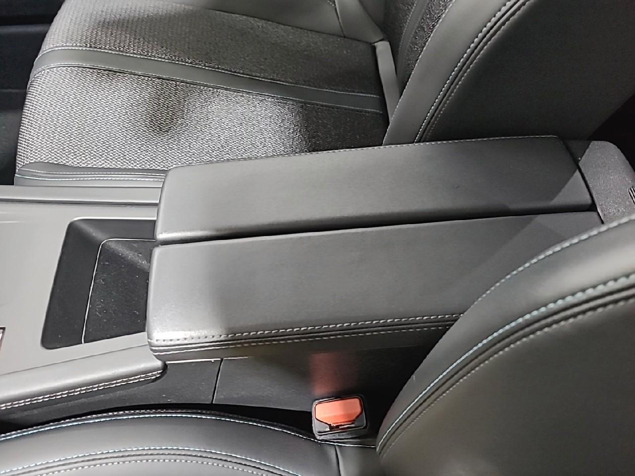 Peugeot 308 sw puretech 130ch s&s eat8 allure — photo 22