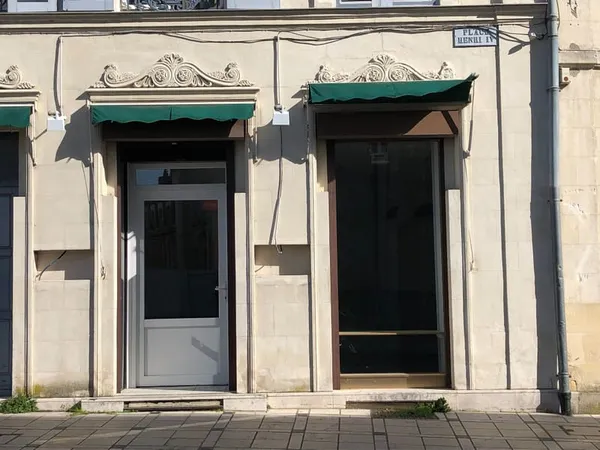 A louer en hyper centre ville de la Flèche - Local commercial