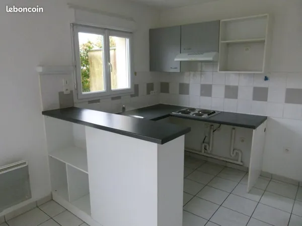Villa T4 duplex dans résidence avec piscine
