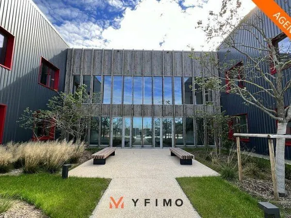 Local d'activité 6305 m²