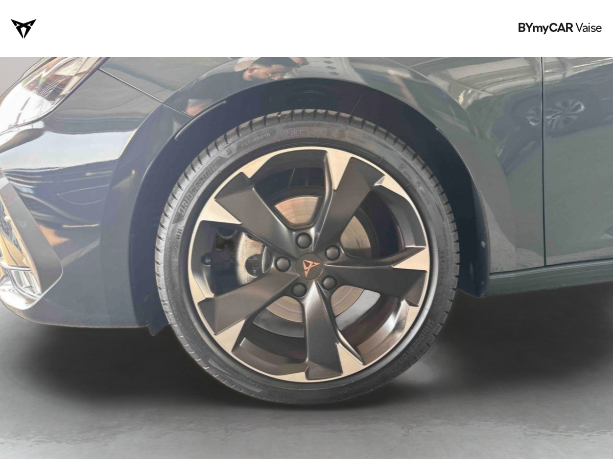 Cupra Leon 1.5 eTSI Hybrid 150 ch DSG7 — photo 14