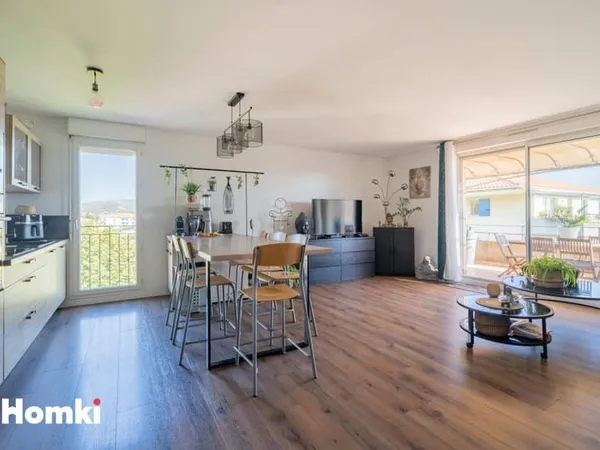 Appartement T4 de 81 m² à Marseille 13013, Rue Robert de Roux