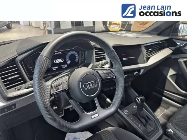 Audi A1 sportback 30 tfsi 116 ch s tronic 7 — photo 11