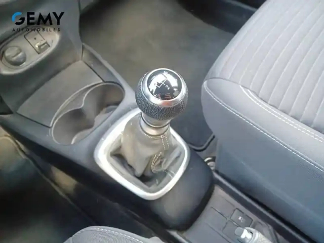 Toyota Yaris 110 vvt-i — photo 17
