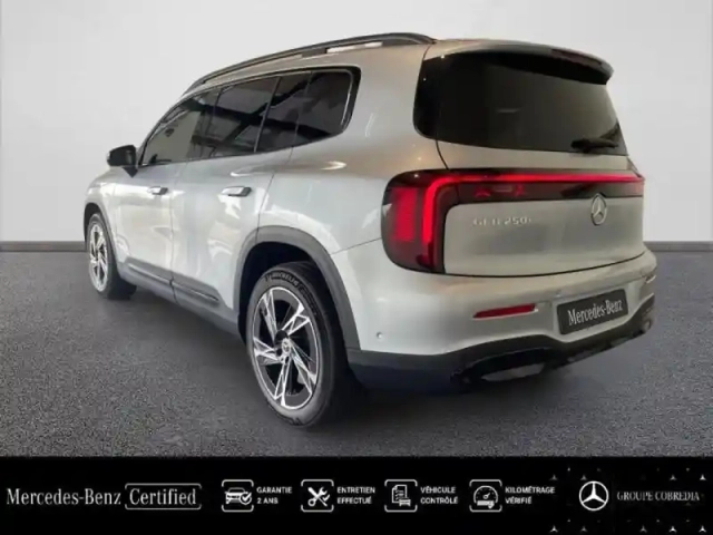 Mercedes Glb 250+ eq 272ch limited edition — photo 3