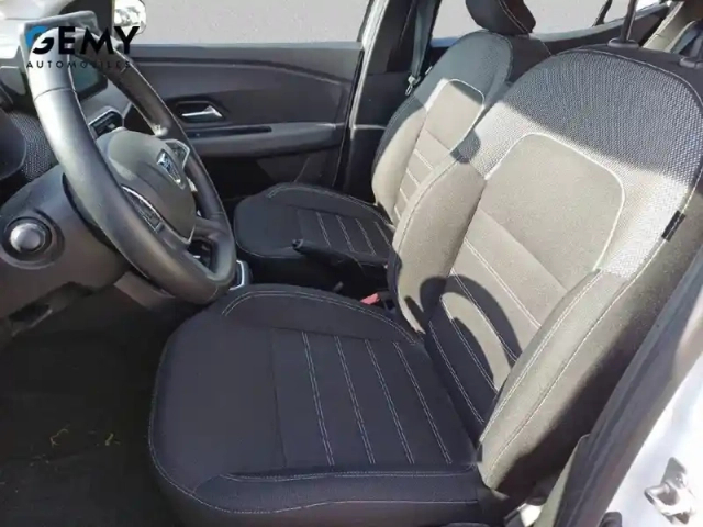 Dacia Sandero sce 65 - 22 — photo 39