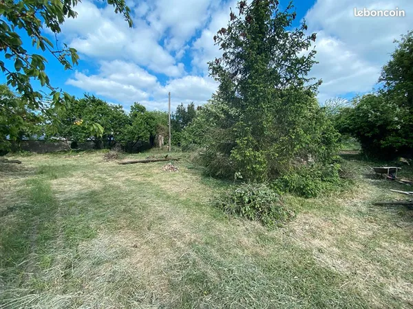 Terrain 890 m² MOISVILLE