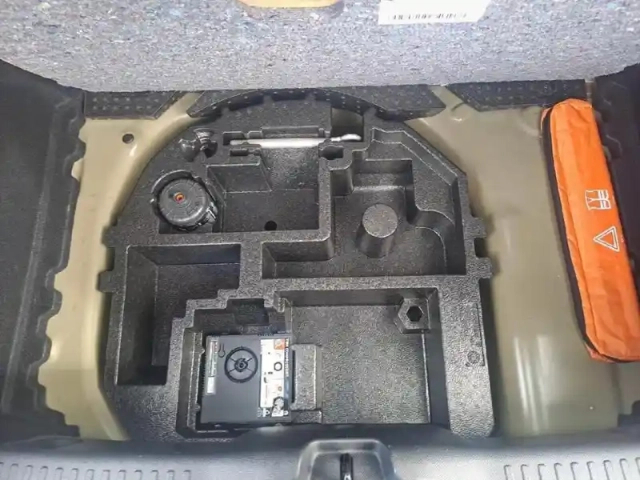 Citroën C3 turbo 100 ch manuelle plus — photo 27