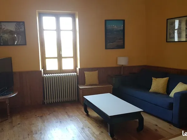 Joli Studio dans le village médiéval de Sauzet, à 10 minutes de Montélimar