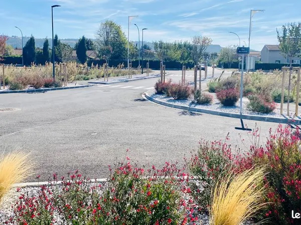 Terrain 575 m² Revel