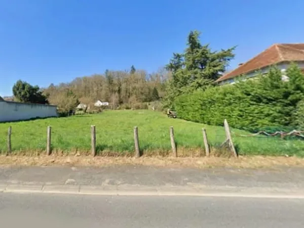 Terrain 2570 m²