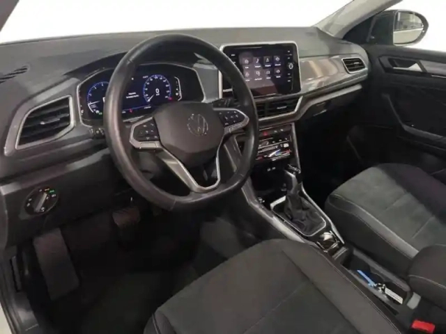 Volkswagen T-Roc 1.5 tsi evo 150 start/stop dsg7 style — photo 9