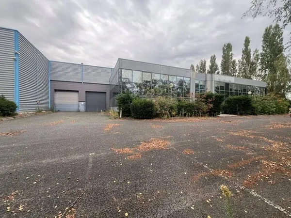 Entrepôt 5284 m²
