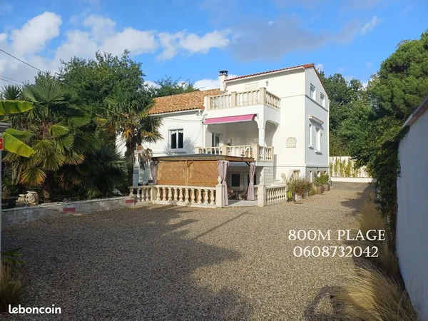 800m plage villa familiale