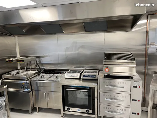 Urgent (Départ à l'étranger) - Location Laboratoire de Cuisine / Production Pro 60 m² - Équipé (Extr