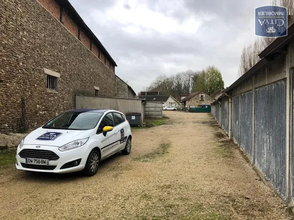 Stationnement Location Le Coudray-Montceaux   66€
