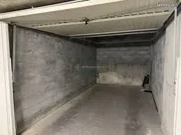 Location Garage Port Fréjus 160 euros/ mois