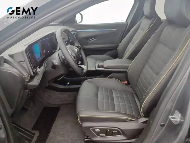 Renault Megane e-tech 220 ch autonomie confort gsr2 — photo 25