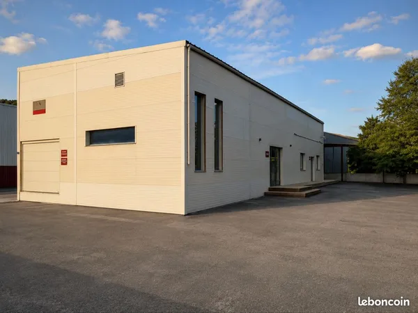 Entrepot à louer