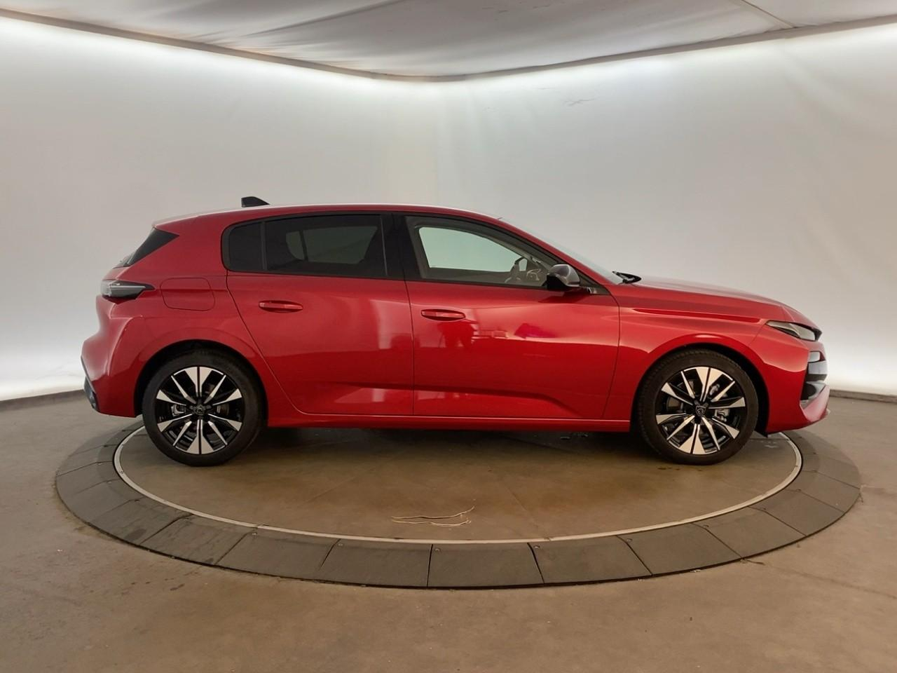 Peugeot 308 hybrid 145 e-dcs6 allure — photo 4