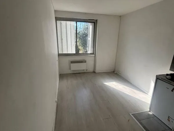 Studio 1 pièce 16 m²