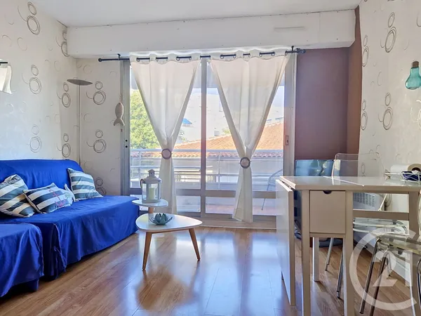 Studio 1 pièce 24 m²