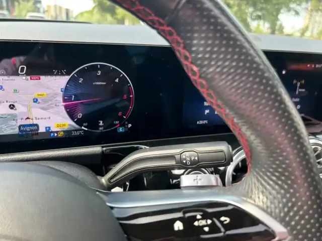 Mercedes Gla 200 d amg line — photo 17