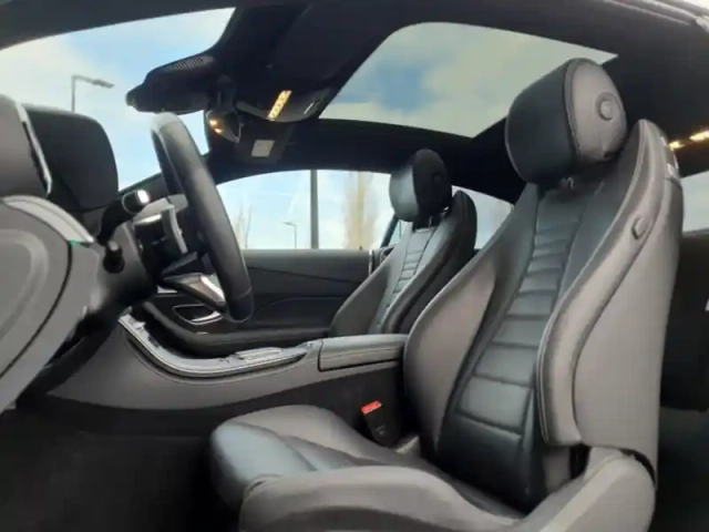 Mercedes Cla sse e 220 d amg line coupé — photo 20