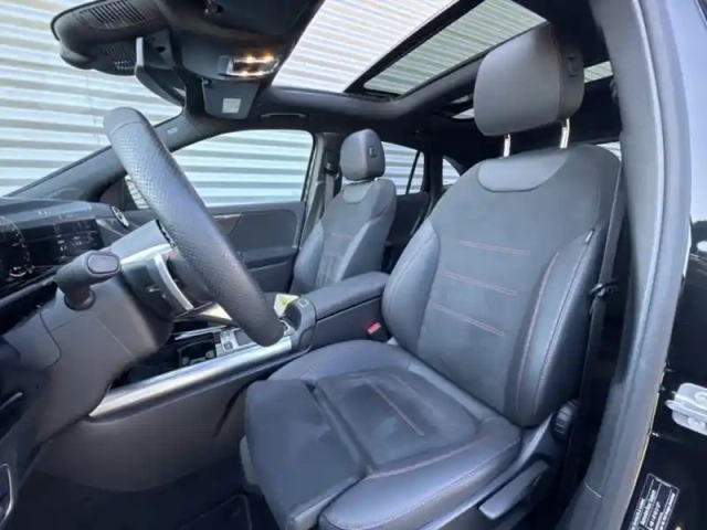 Mercedes Gla 250 e hybrid eq amg line — photo 17