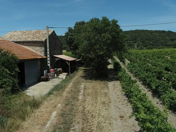 HANGAR EN PIERRE REGION SAINT PAUL TROIS CHATEAUX