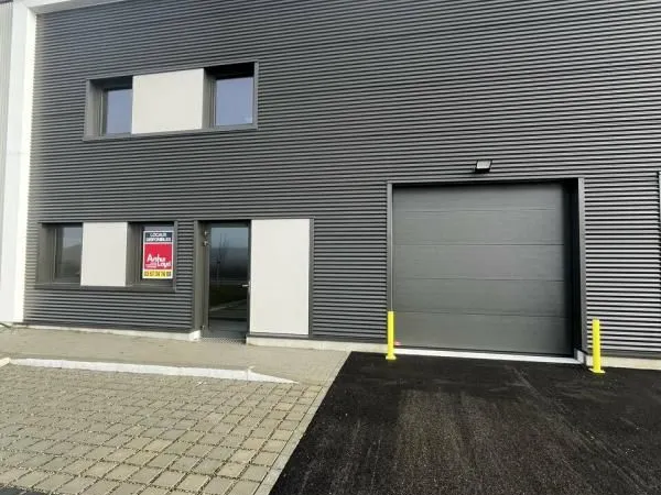 Local d'activité 3 012 m²