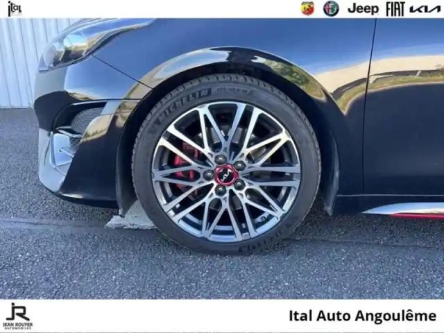 Kia Ceed pro 1.6 t-gdi 204ch gt dct7 — photo 11