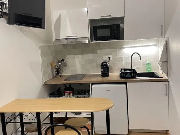 Studio 1 pièce 13 m²