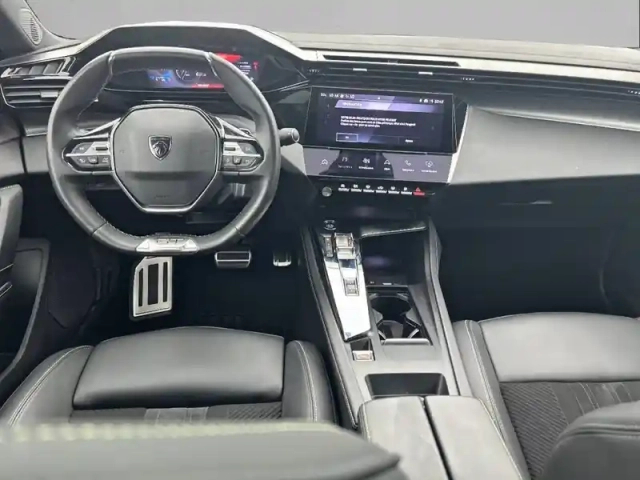 Peugeot 408 phev 225 e-eat8 — photo 8