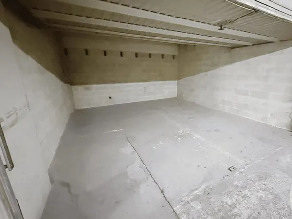 Parking 21 m²