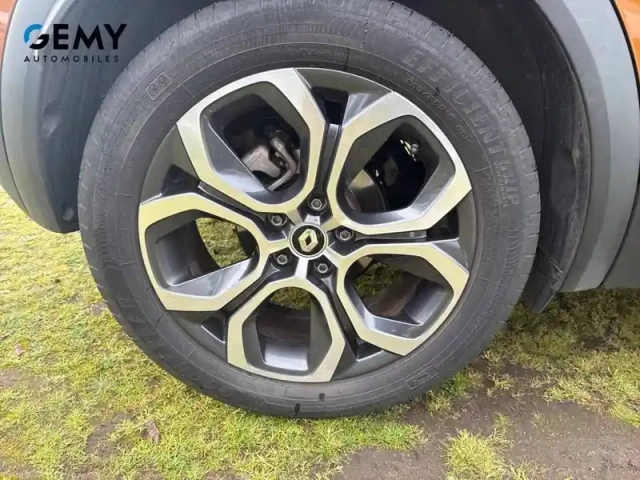 Renault Captur e-tech 145 - 21 — photo 72